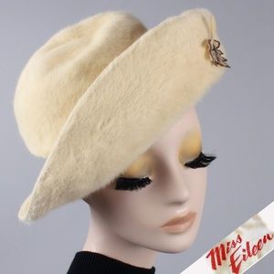 Vintage 60s Ivory Angora Bubble Off Face Brim Hat